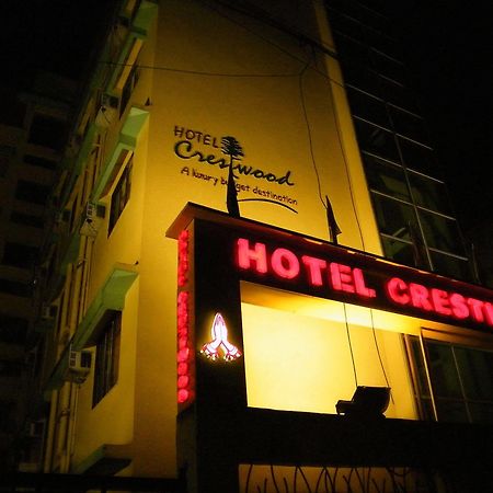 Hotel Crestwood Calcutta Exterior foto